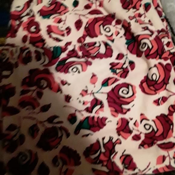 Lularoe tc rose print leggings. - Picture 7 of 13